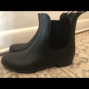 J. Crew Chelsea matte rain boot